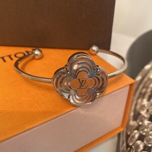 Louis Vuitton • LV “Idylle Blossom” Flower Silver Tone Slim Cuff Bracelet w/Box
